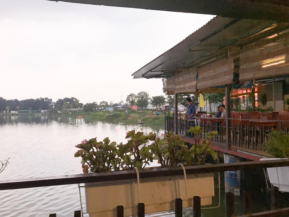 Vinh Gia Airport Lakeview Hostel Hanoi Exterior photo